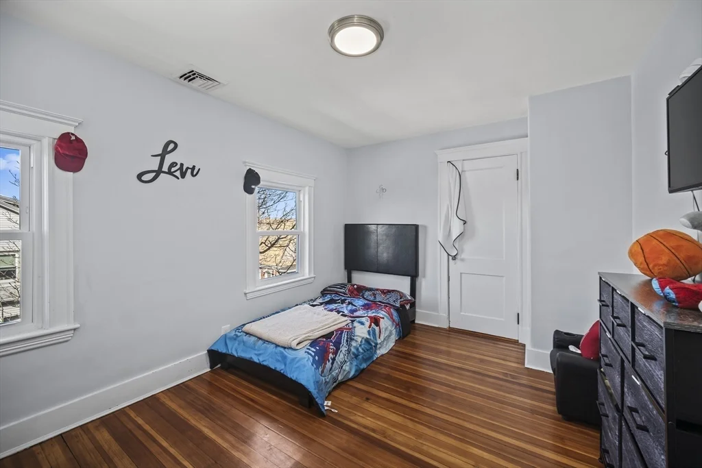 4 bed, 2 bath apartment for rent at 455 Broadway Unit 2, Winter Hill — photo 25 of 30