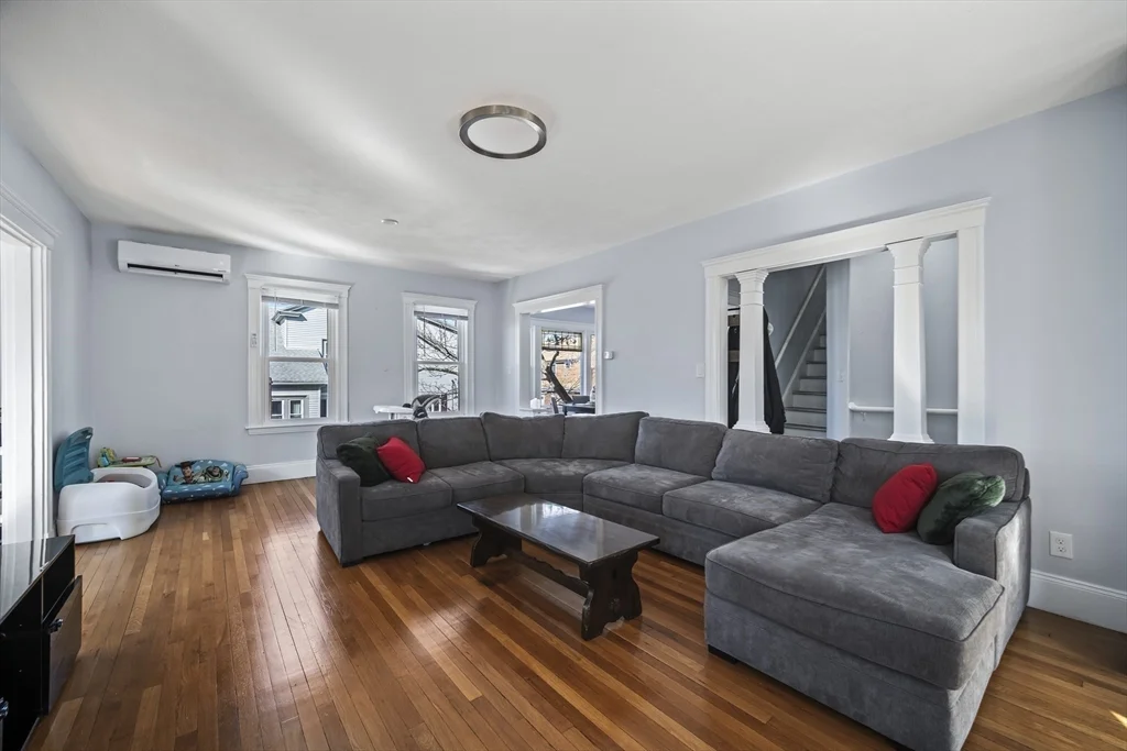 4 bed, 2 bath apartment for rent at 455 Broadway Unit 2, Winter Hill — photo 8 of 30