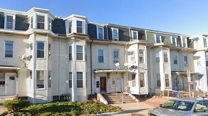 2 bed, 1 bath apartment for rent at 455 Cambridge St Unit 1, Allston — photo 2 of 3