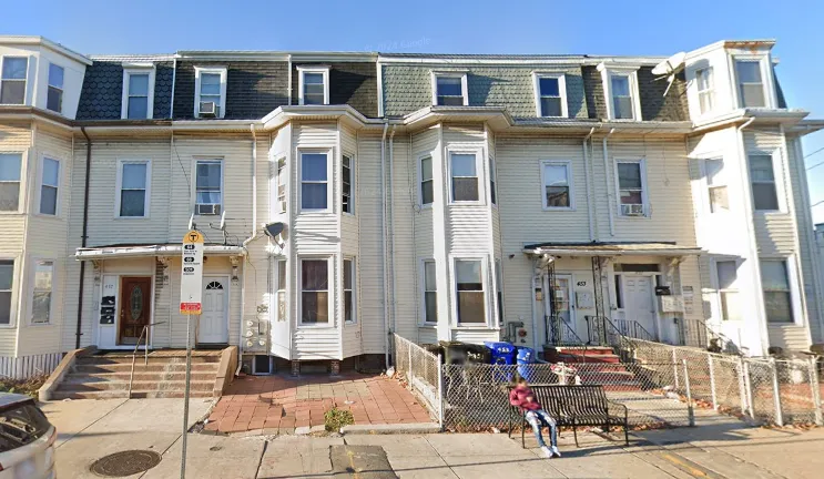 2 bed, 1 bath apartment for rent at 455 Cambridge St Unit 1, Allston — photo 3 of 3