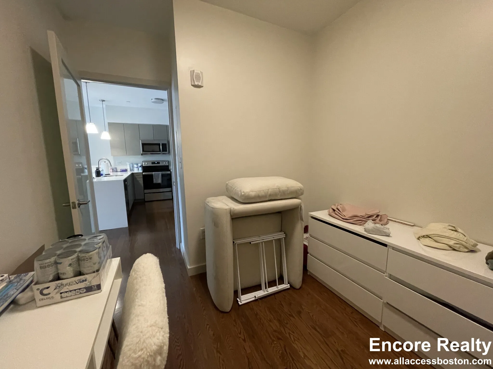 1.5 bed, 1 bath apartment for rent at 455 Harvard St Unit 204, North Brookline — photo 32 of 37