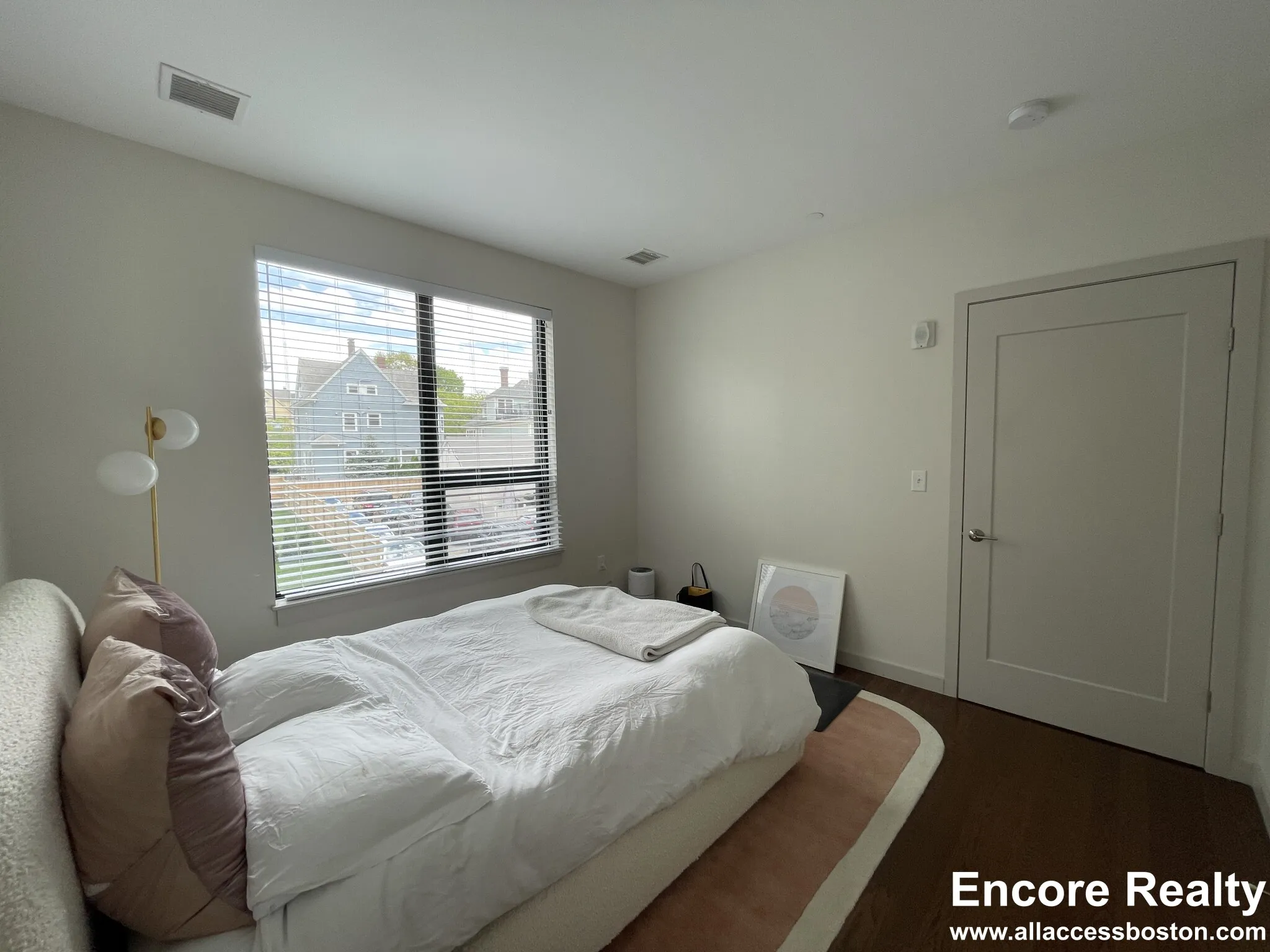 1.5 bed, 1 bath apartment for rent at 455 Harvard St Unit 204N, North Brookline — photo 9 of 26