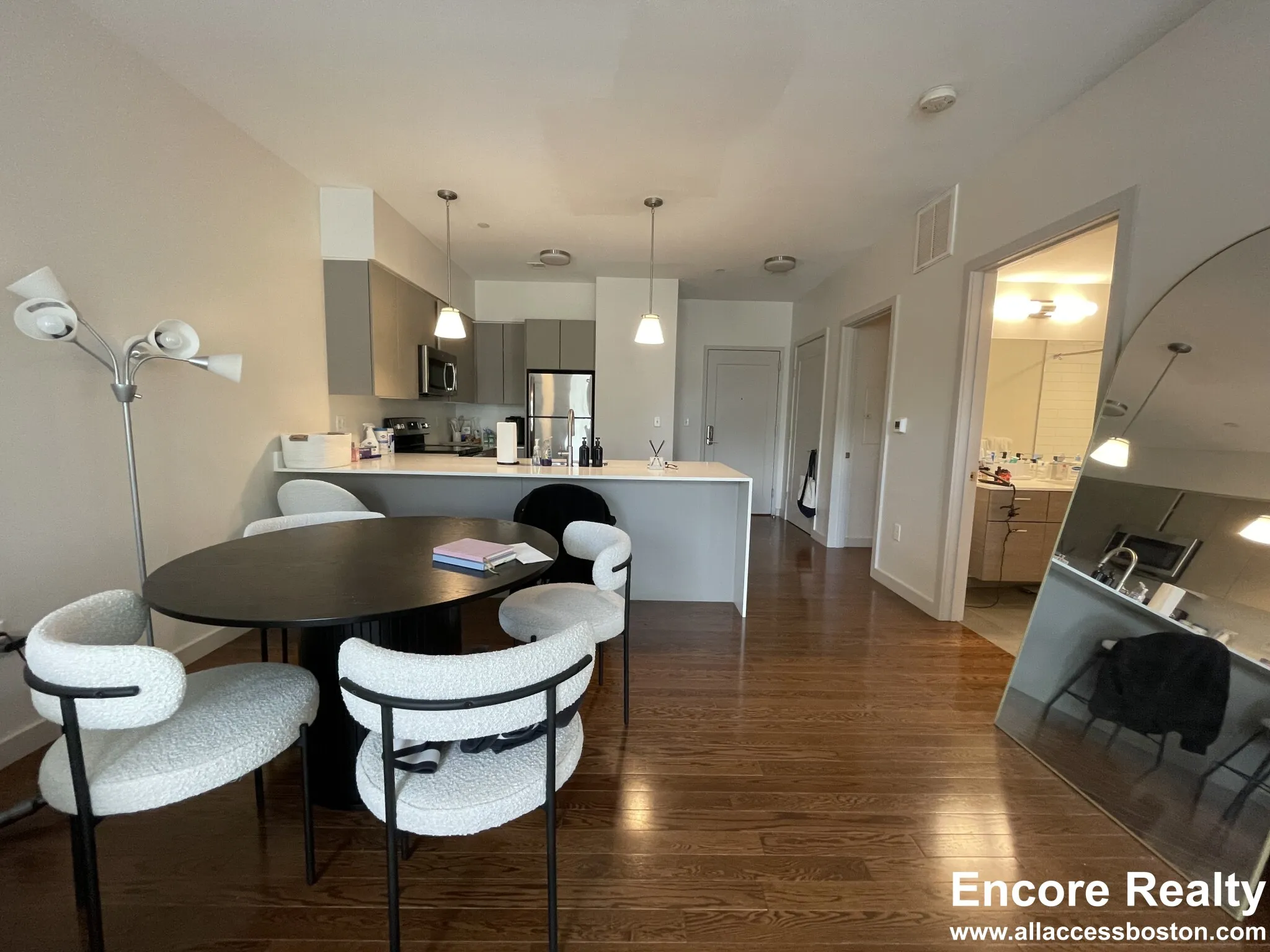 1.5 bed, 1 bath apartment for rent at 455 Harvard St Unit 204N, North Brookline — photo 4 of 26