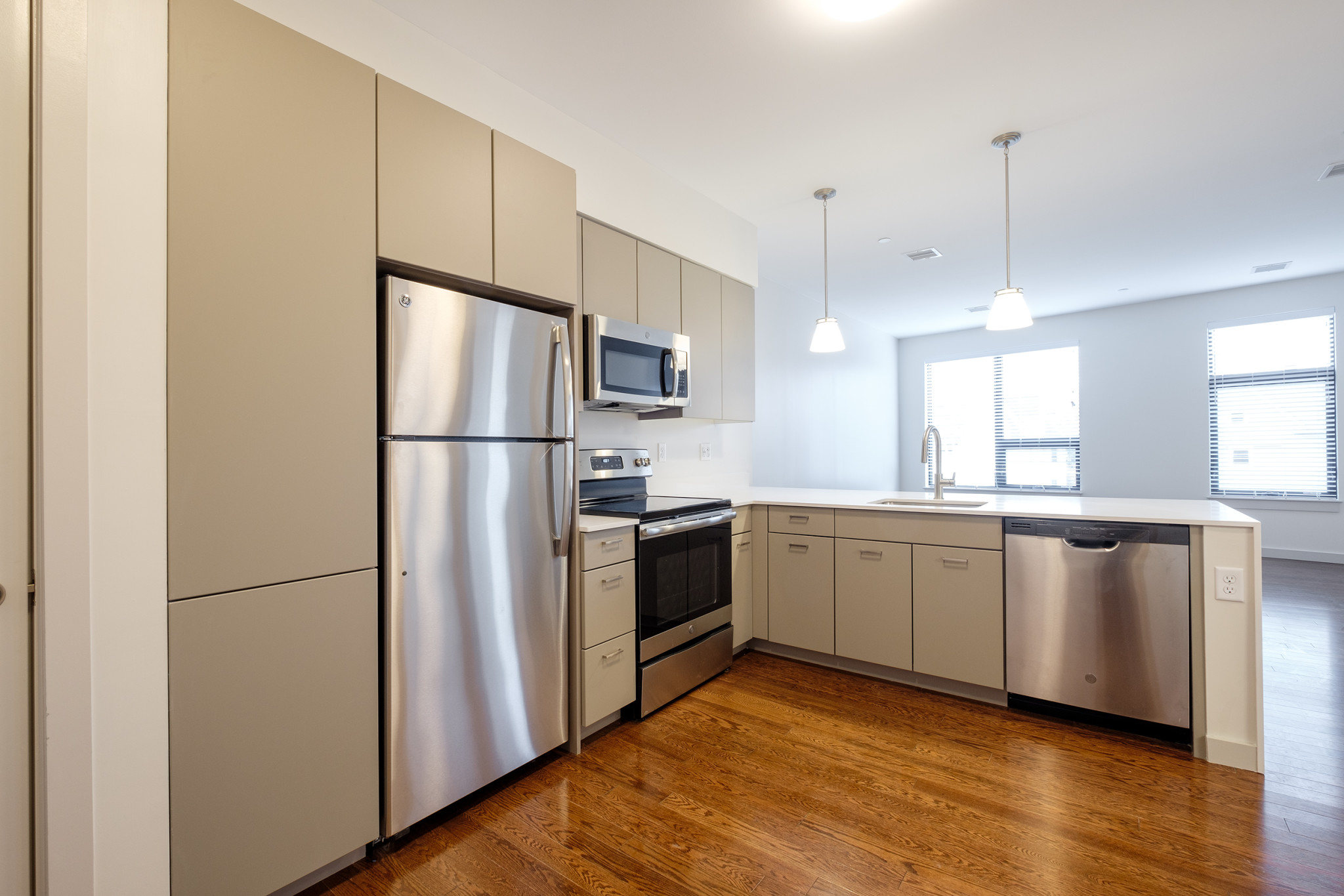 1 bed, 1 bath apartment for rent at 455 Harvard St Unit 302, North Brookline — photo 2 of 12