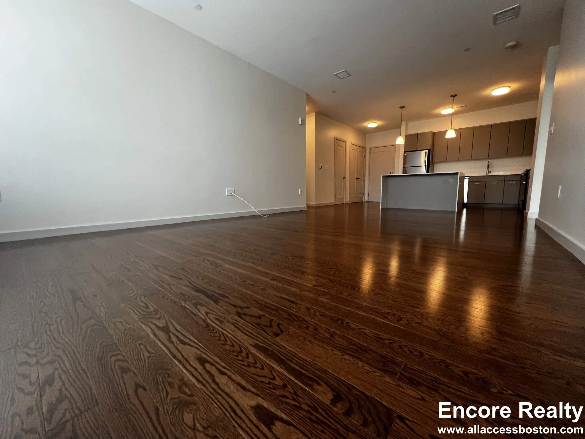 3 bed, 2 bath apartment for rent at 455 Harvard St Unit 305, North Brookline — photo 6 of 22