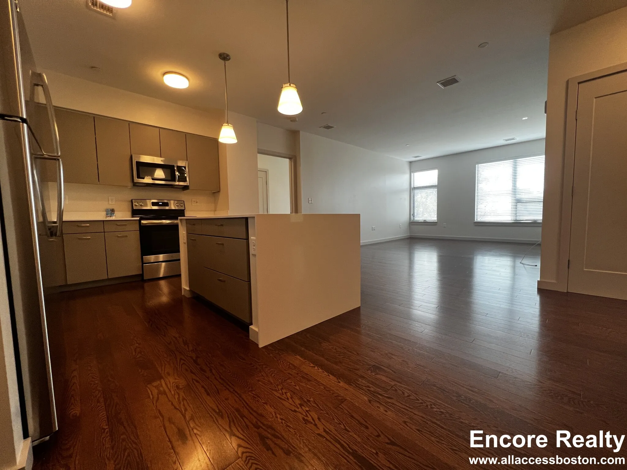 3 bed, 2 bath apartment for rent at 455 Harvard St Unit 305, North Brookline — photo 1 of 22