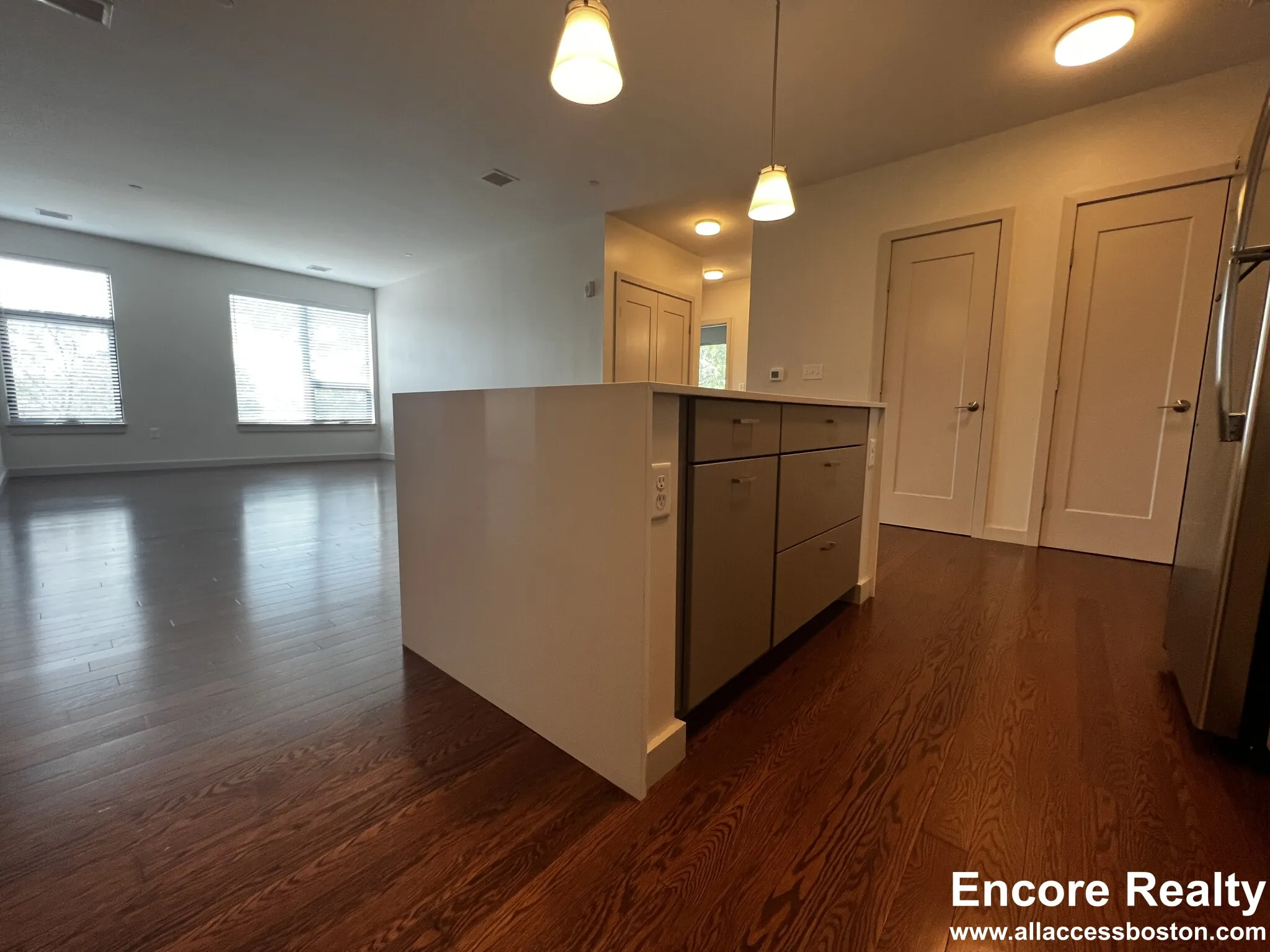 3 bed, 2 bath apartment for rent at 455 Harvard St Unit 305, North Brookline — photo 3 of 22