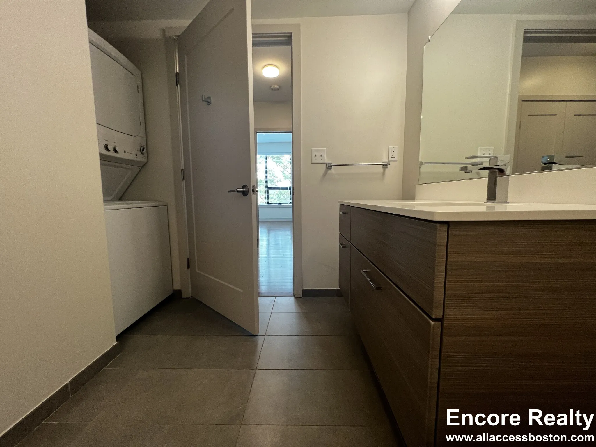 3 bed, 2 bath apartment for rent at 455 Harvard St Unit 305, North Brookline — photo 16 of 22