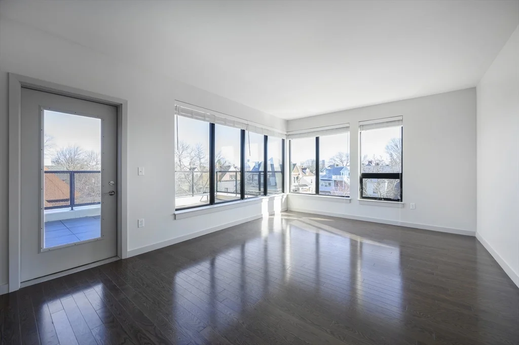 2 bed, 2 bath apartment for rent at 455 Harvard St Unit 404, Coolidge Corner — photo 3 of 15