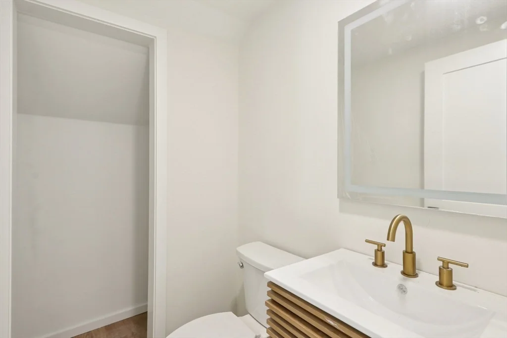 4 bed, 4+ bath apartment for rent at 455 Summer St Unit 455, Arlington — photo 23 of 41