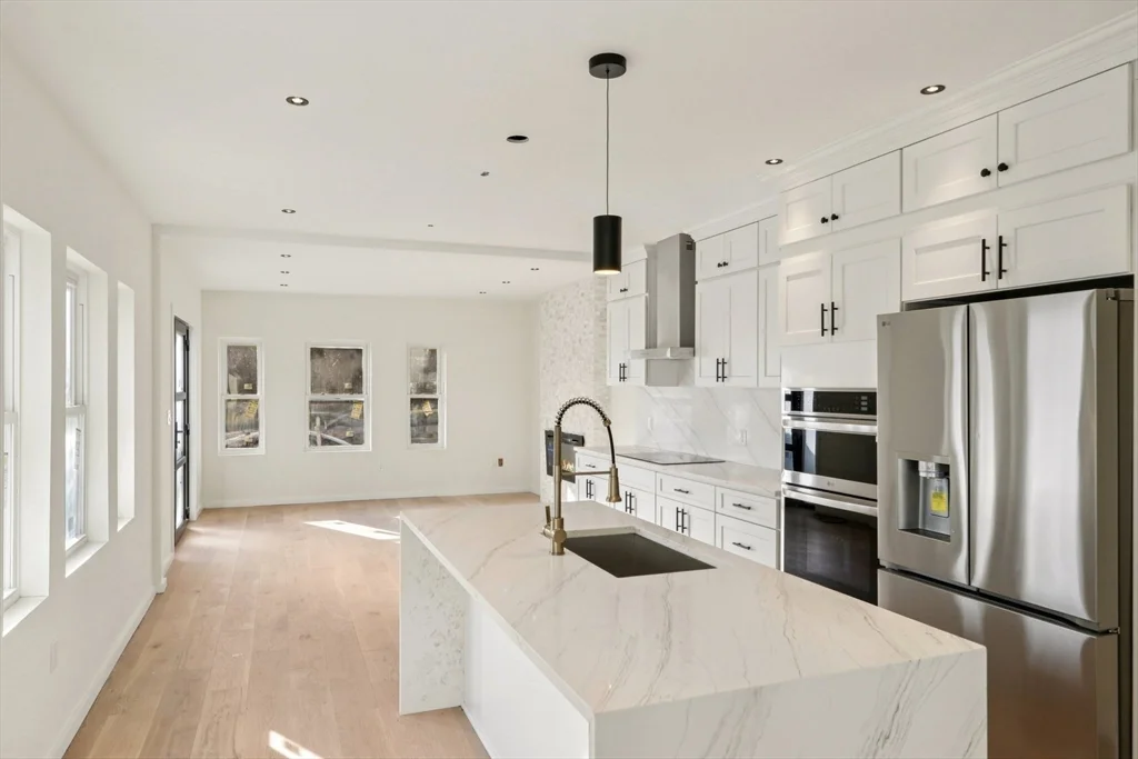 4 bed, 4+ bath apartment for rent at 455 Summer St Unit 455, Arlington — photo 5 of 41