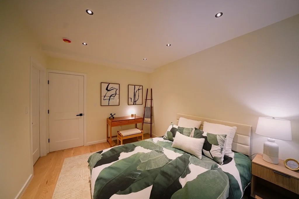 4 bed, 4+ bath apartment for rent at 455 Summer St Unit 455, Arlington — photo 17 of 41