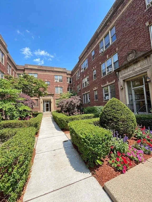 2 bed, 1 bath apartment for rent at 455 Washington St Unit 4, Coolidge Corner — photo 11 of 19