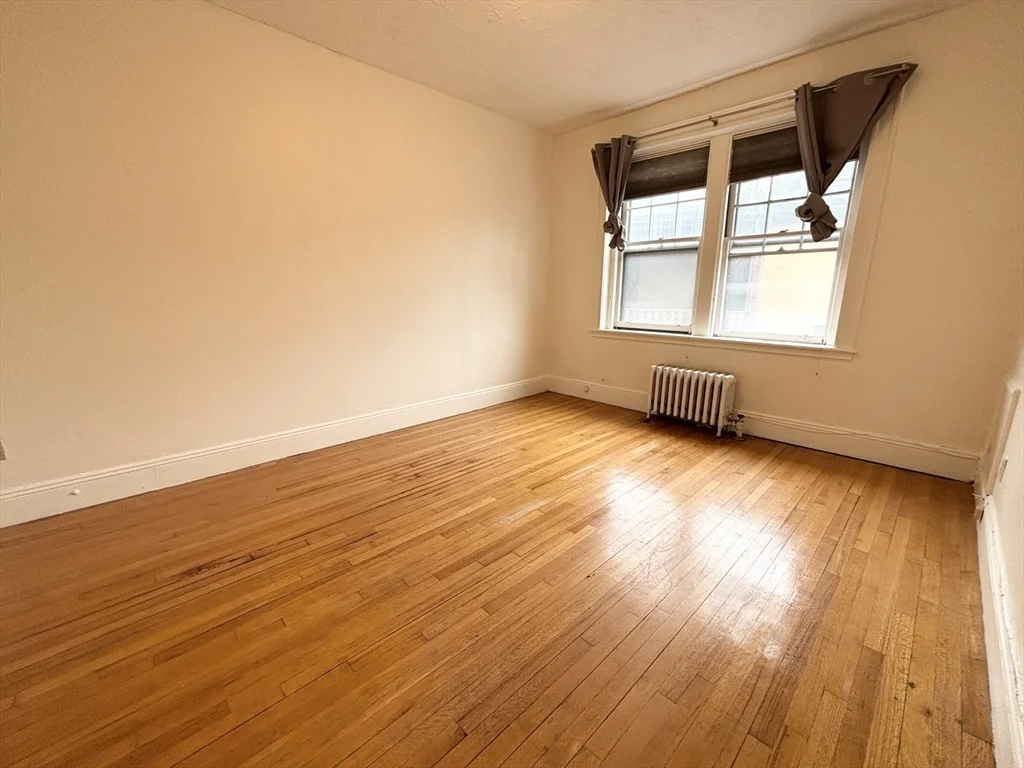2 bed, 1 bath apartment for rent at 455 Washington St Unit 4, Coolidge Corner — photo 5 of 19