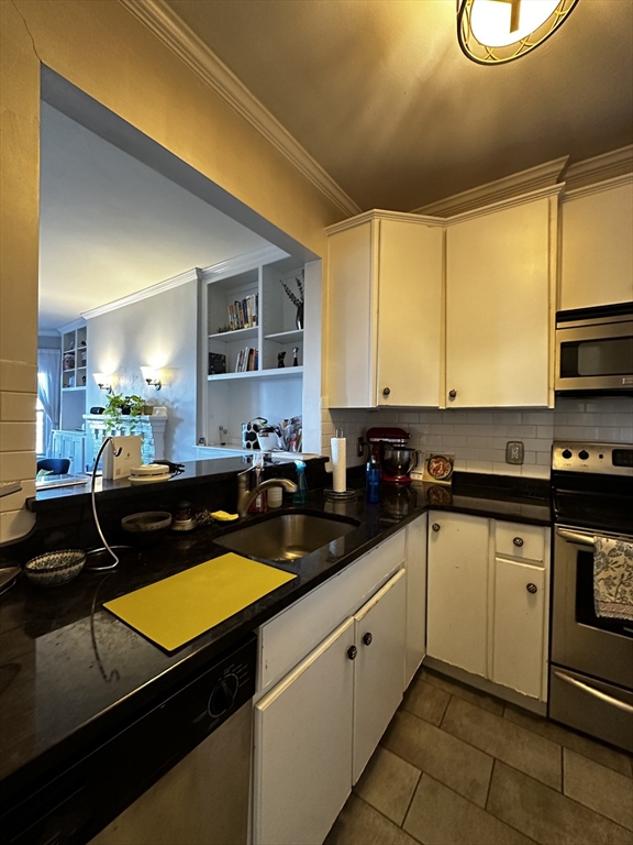 1 bed, 1 bath apartment for rent at 456 Beacon St Unit 10, Back Bay — photo 5 of 9