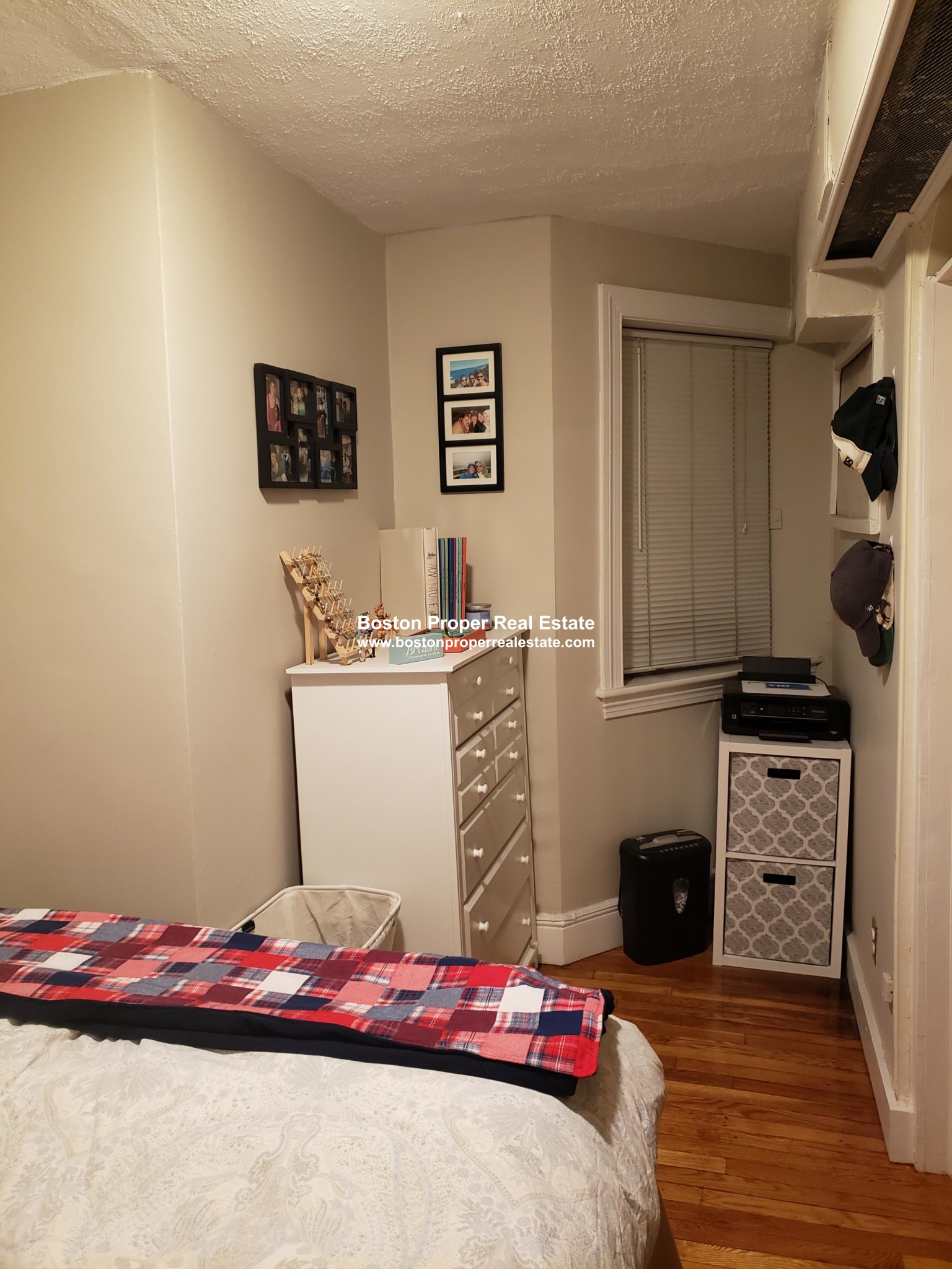Studio bed, 1 bath apartment for rent at 456 Beacon St Unit 2, Back Bay — photo 12 of 16