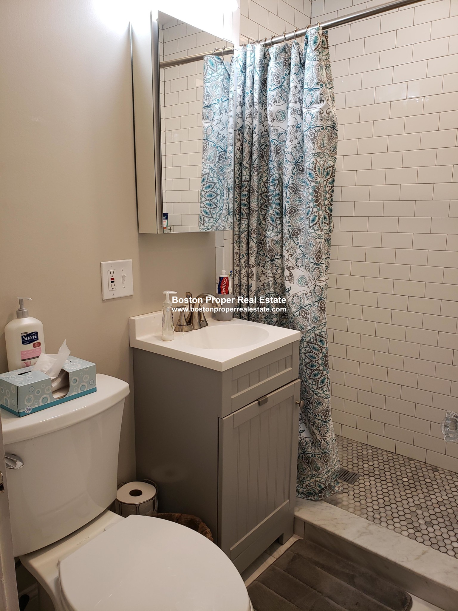 Studio bed, 1 bath apartment for rent at 456 Beacon St Unit 2, Back Bay — photo 14 of 16