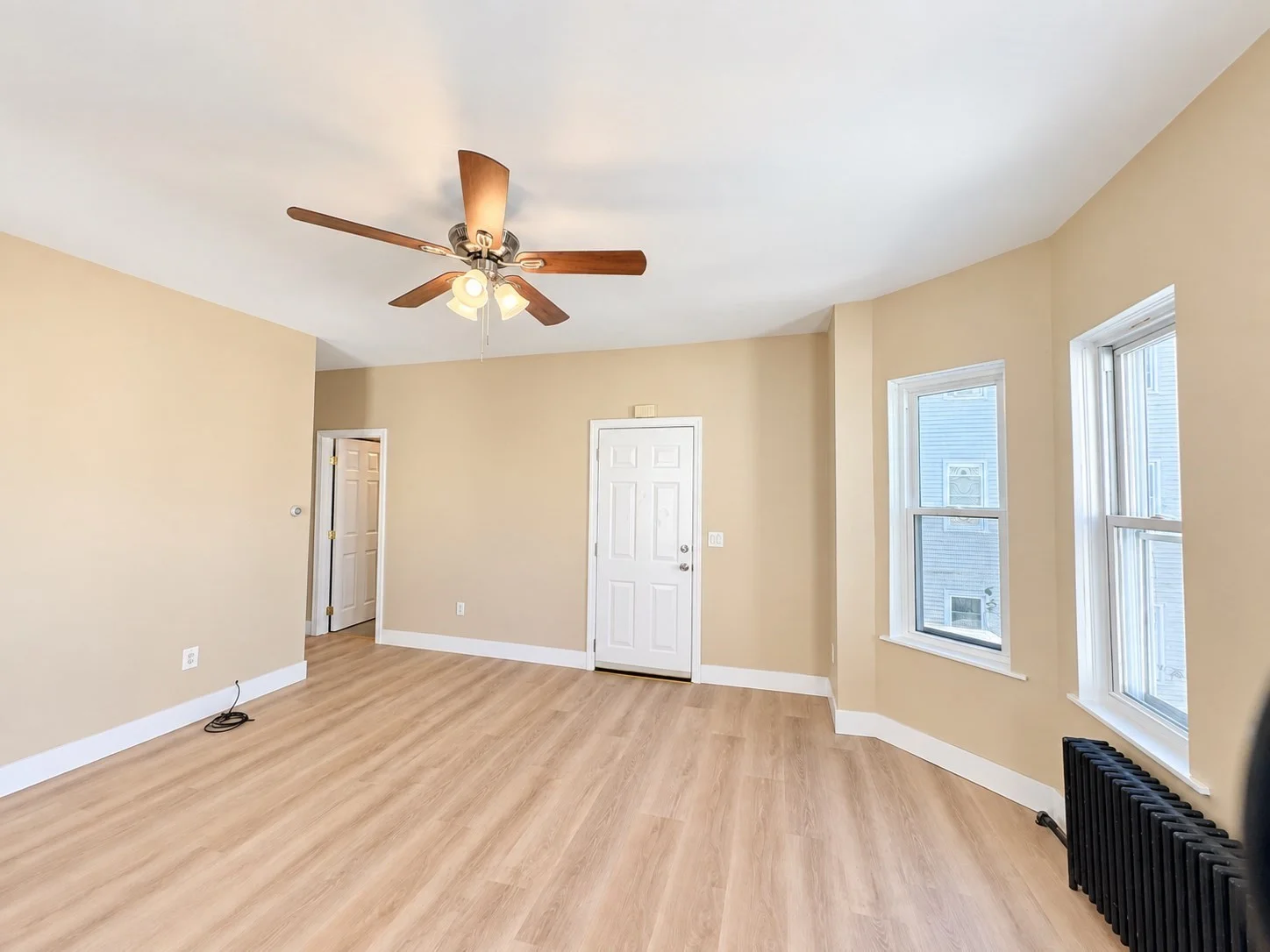 2 bed, 1 bath apartment for rent at 456 Coggeshall St Unit 2, Fall River — photo 16 of 17