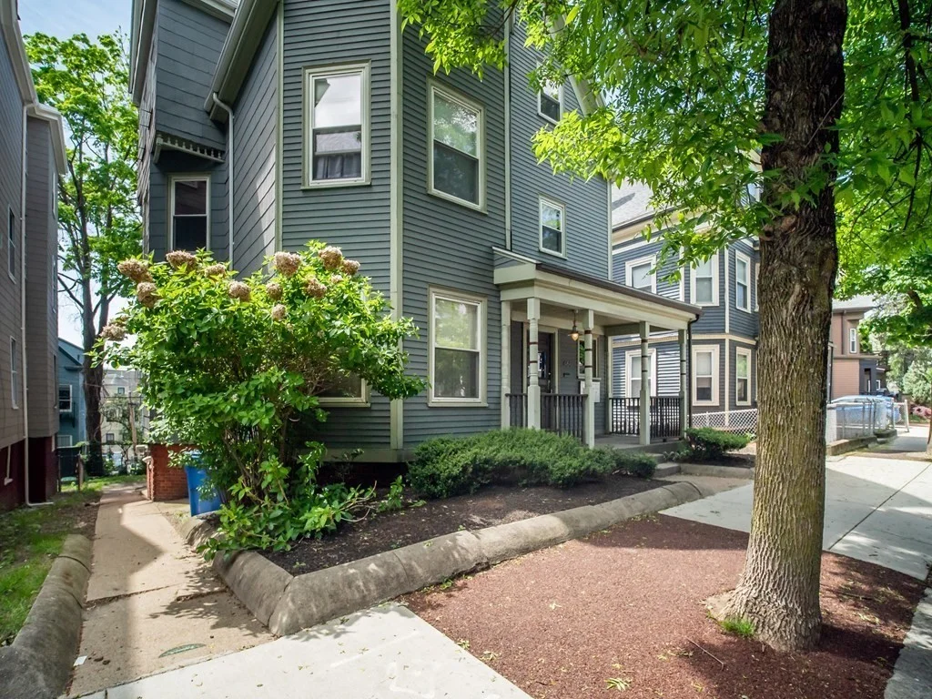 1 bed, 1 bath apartment for rent at 456 Medford St Unit 2, Somerville