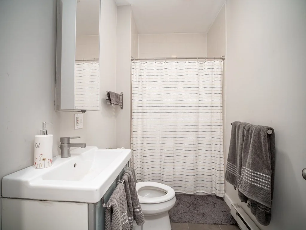 1 bed, 1 bath apartment for rent at 456 Medford St Unit 2, Somerville — photo 7 of 15