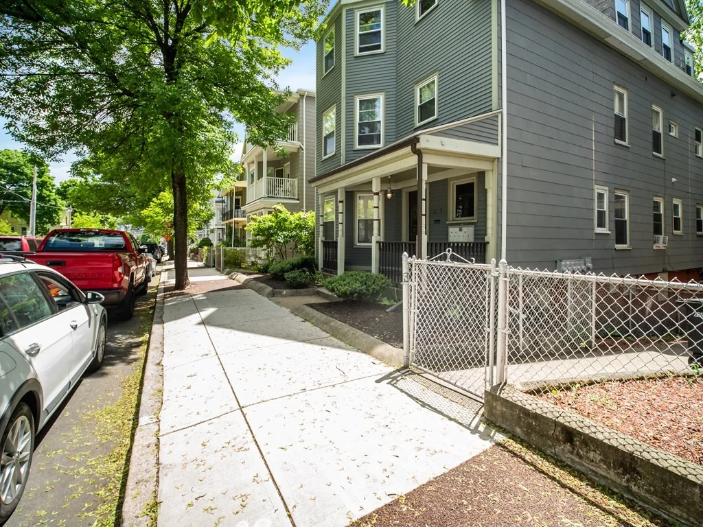 1 bed, 1 bath apartment for rent at 456 Medford St Unit 2, Somerville — photo 2 of 15