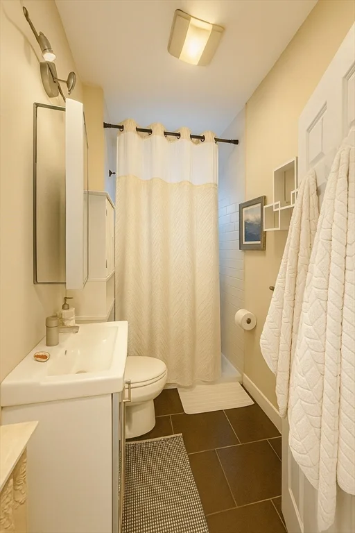 1 bed, 1 bath apartment for rent at 456 Medford St Unit 4, Winter Hill — photo 9 of 20
