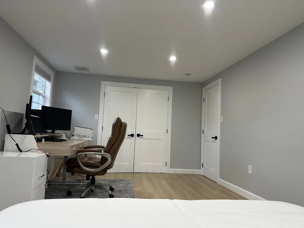 4 bed, 2 bath apartment for rent at 456 Parsonage St, Marshfield — photo 21 of 25