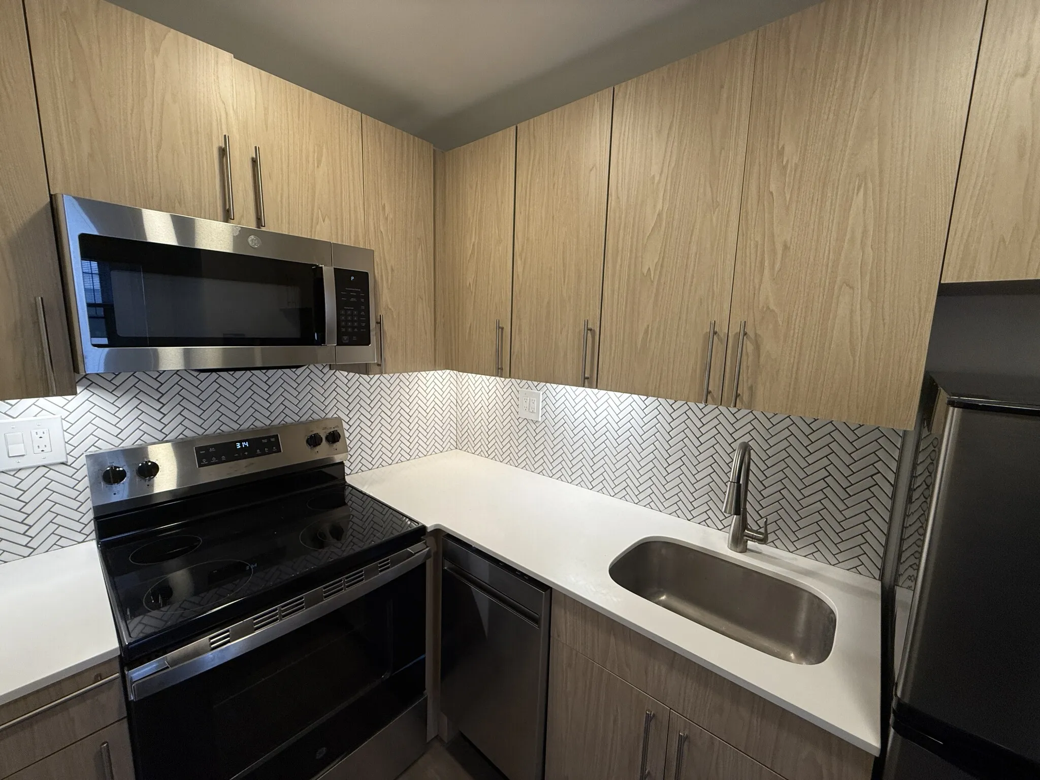 1 bed, 1 bath apartment for rent at 457 Centre St Unit 204, Newton Corner