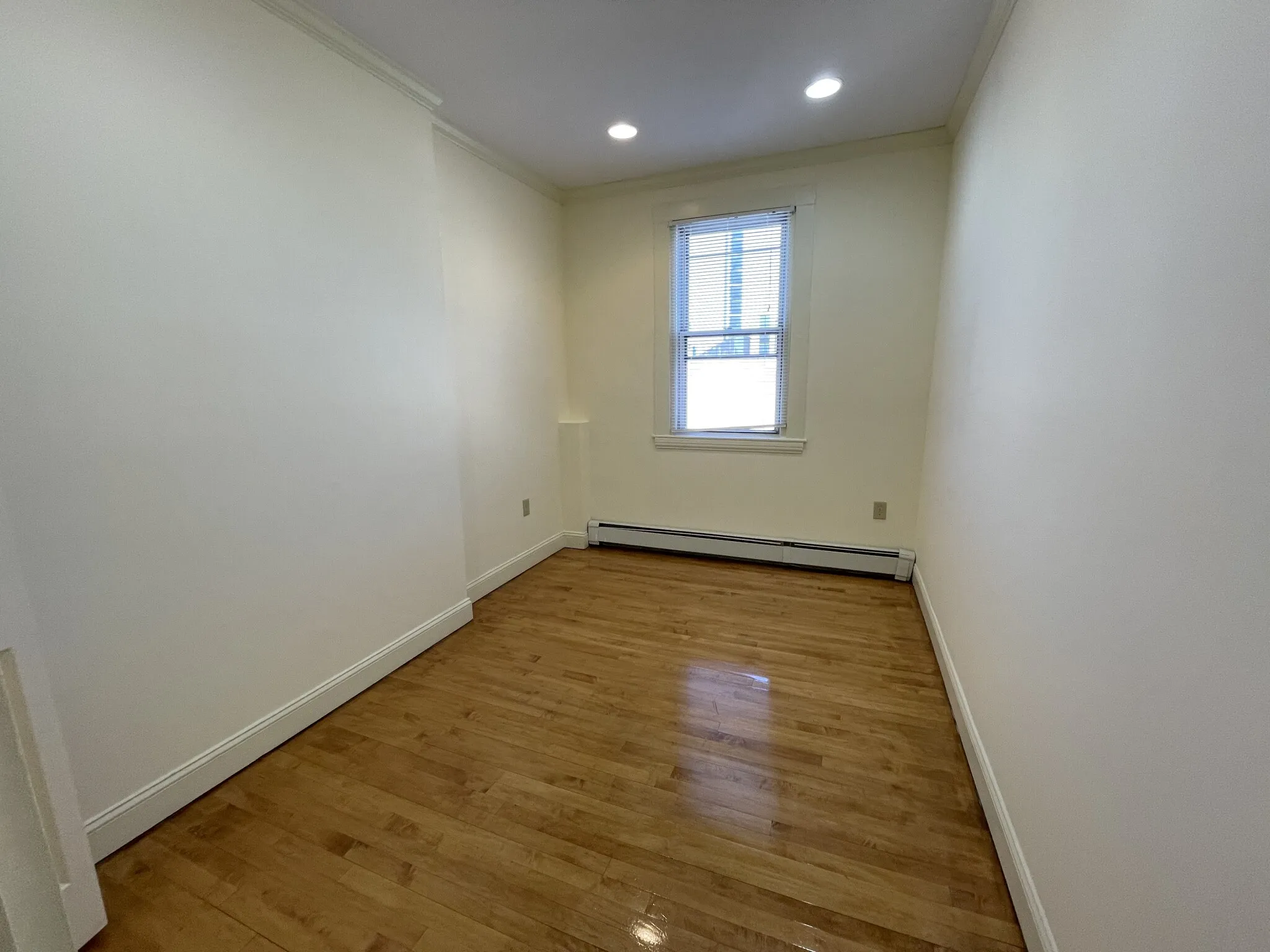 2 bed, 1 bath apartment for rent at 457 Centre St Unit 307, Newton Corner — photo 5 of 18