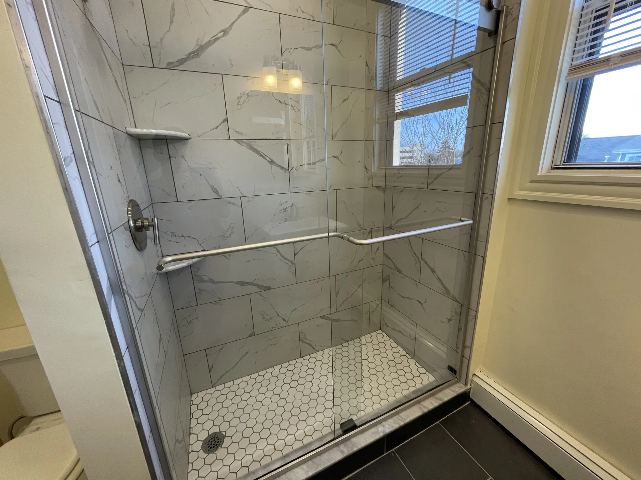 2 bed, 1 bath apartment for rent at 457 Centre St Unit 307, Newton Corner — photo 11 of 18