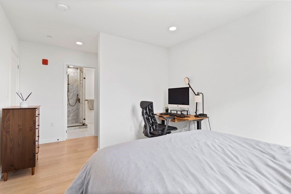 2 bed, 2 bath apartment for rent at 457 West Broadway Unit 301, South Boston — photo 10 of 22