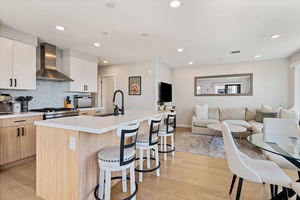 2 bed, 1 bath apartment for rent at 457 West Broadway Unit 409, South Boston — photo 4 of 22