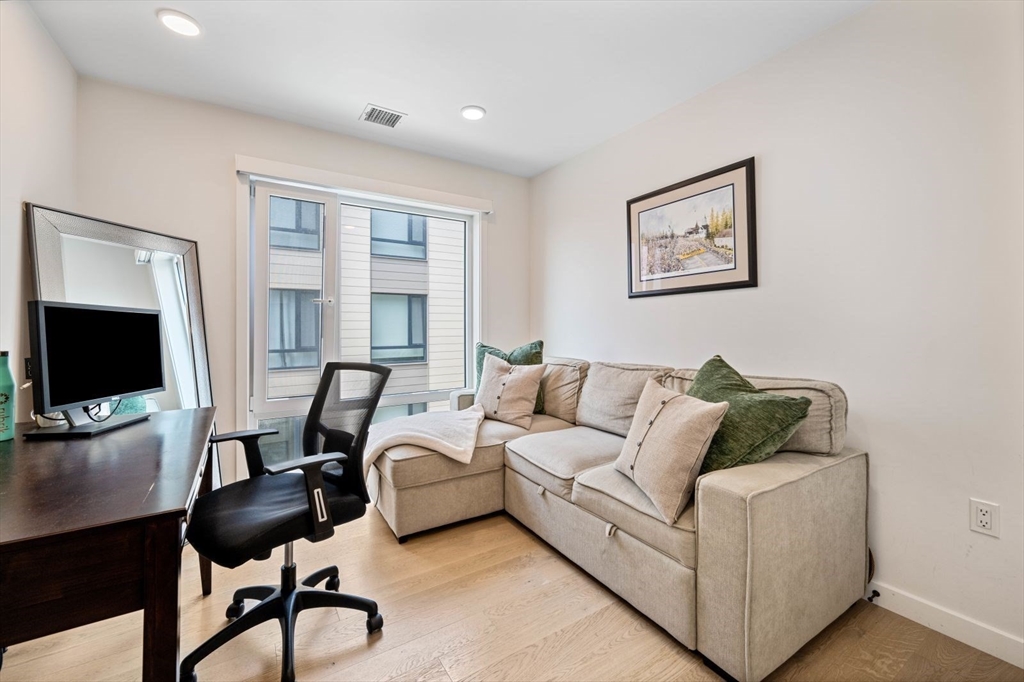 2 bed, 1 bath apartment for rent at 457 West Broadway Unit 409, South Boston — photo 13 of 22