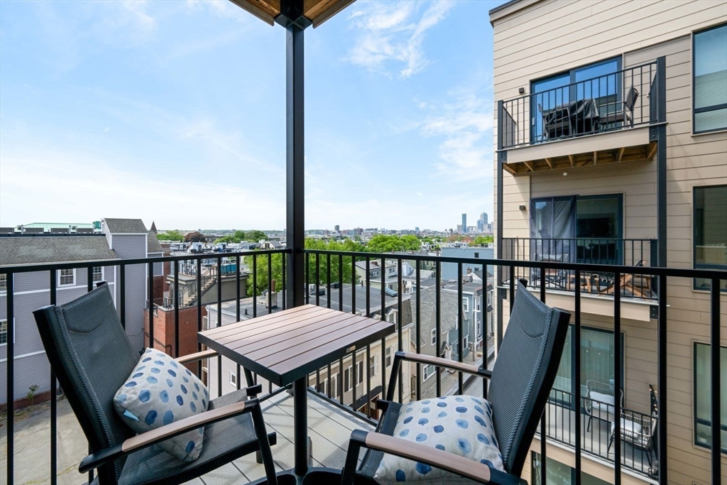 2 bed, 1 bath apartment for rent at 457 West Broadway Unit 409, South Boston — photo 9 of 22