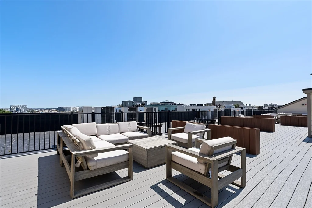 2 bed, 2 bath apartment for rent at 457 W Broadway Unit 502, South Boston — photo 30 of 38