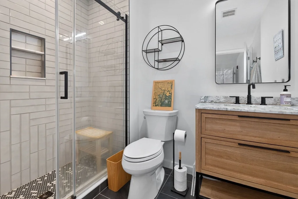 1 bed, 1 bath apartment for rent at 457 W Broadway Unit 504, South Boston — photo 8 of 21