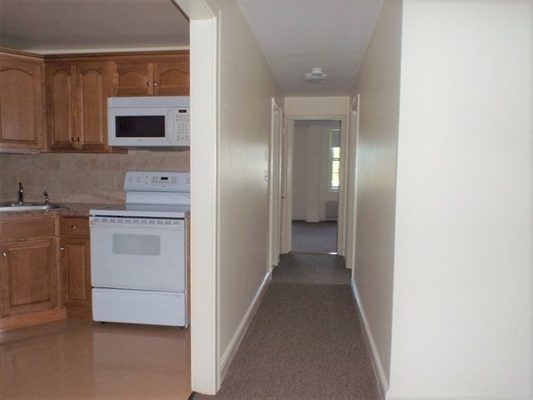 1 bed, 1 bath apartment for rent at 457 Washington St Unit 6, Weymouth — photo 6 of 17