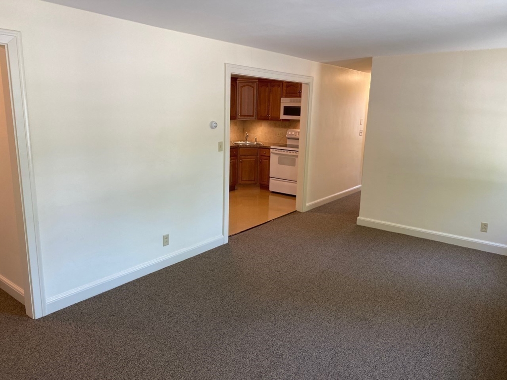 1 bed, 1 bath apartment for rent at 457 Washington St Unit 6, Weymouth — photo 4 of 17