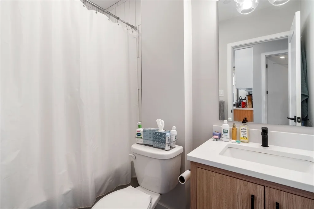 2 bed, 1 bath apartment for rent at 457 West Broadway Unit 206, South Boston — photo 10 of 25