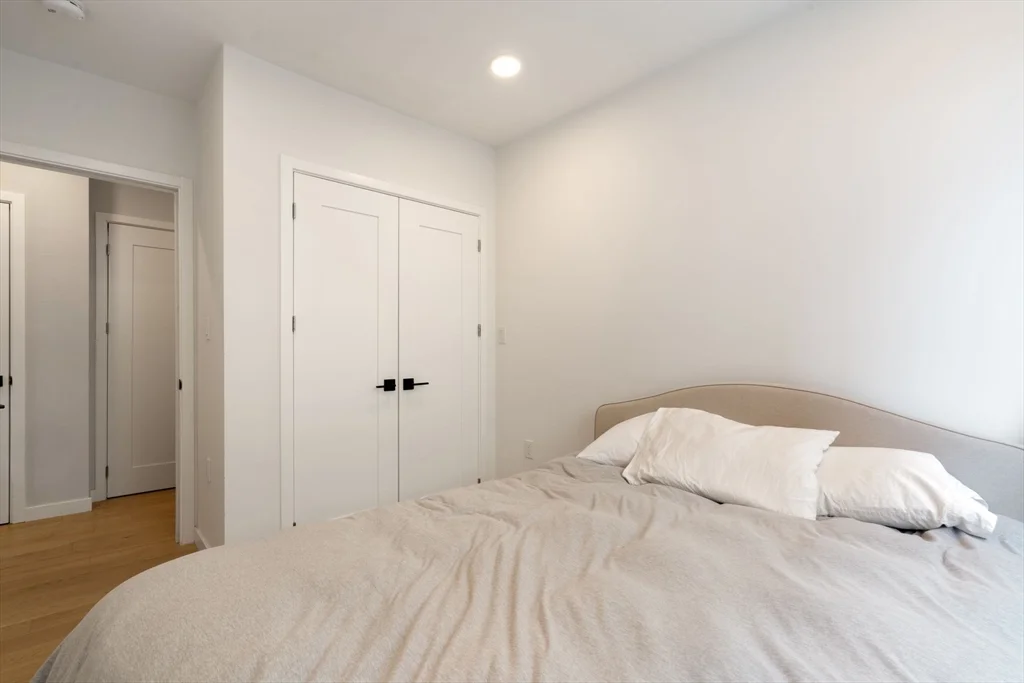 2 bed, 1 bath apartment for rent at 457 West Broadway Unit 206, South Boston — photo 8 of 25