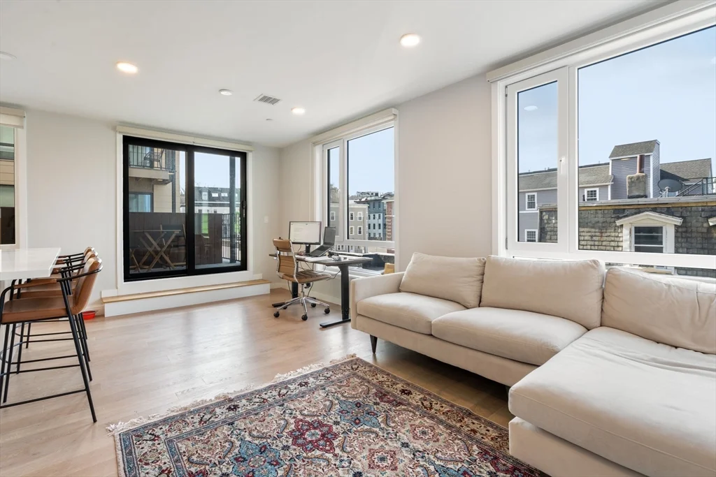 2 bed, 1 bath apartment for rent at 457 West Broadway Unit 206, South Boston — photo 5 of 25