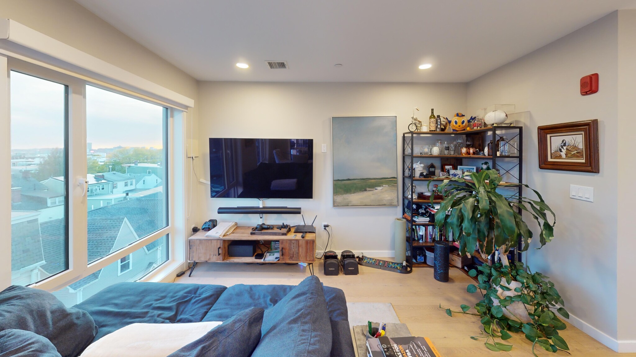 2 bed, 1 bath apartment for rent at 457 West Broadway Unit 306, South Boston — photo 4 of 16