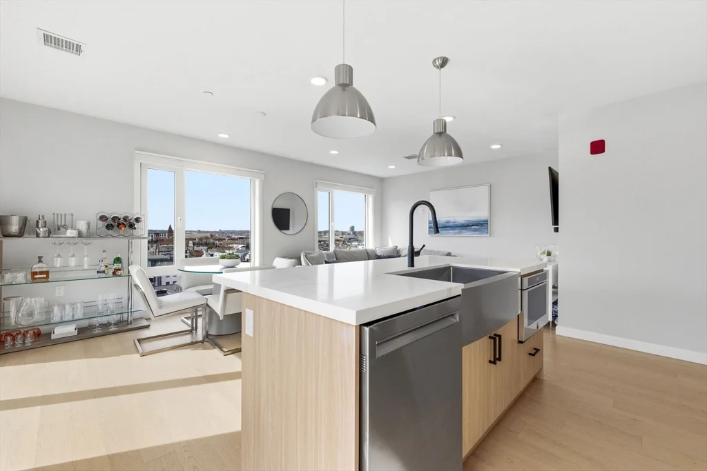 2 bed, 1 bath apartment for rent at 457 West Broadway Unit 506, South Boston — photo 6 of 35