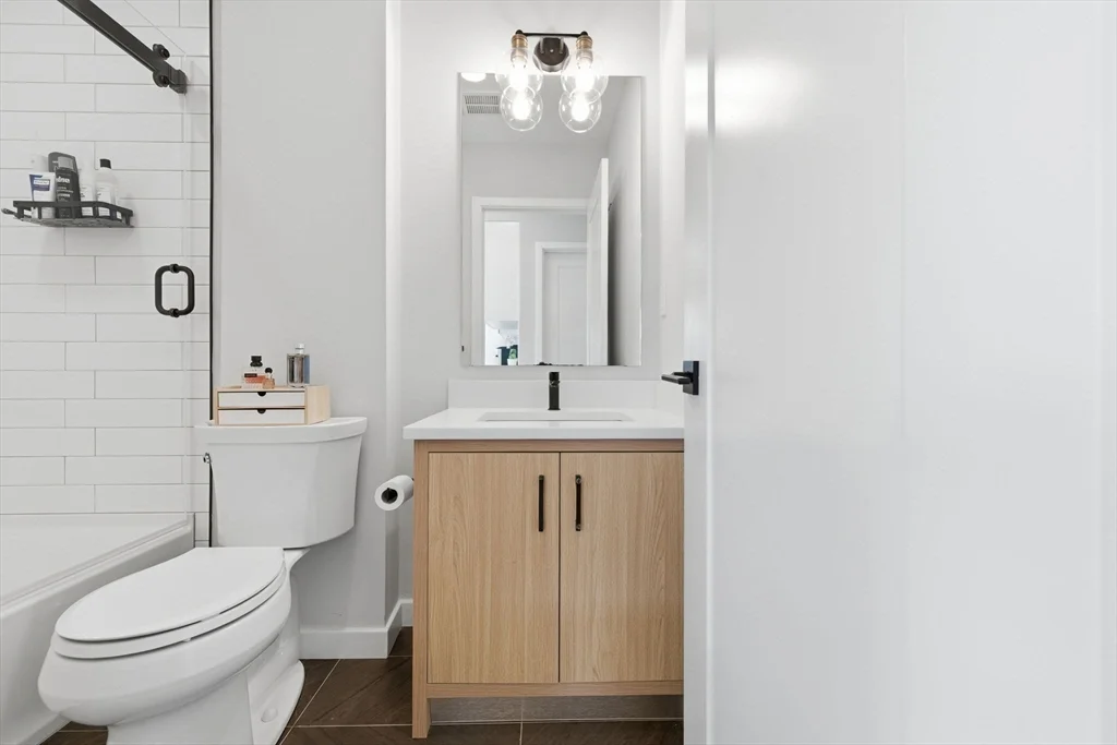 2 bed, 1 bath apartment for rent at 457 West Broadway Unit 506, South Boston — photo 20 of 35