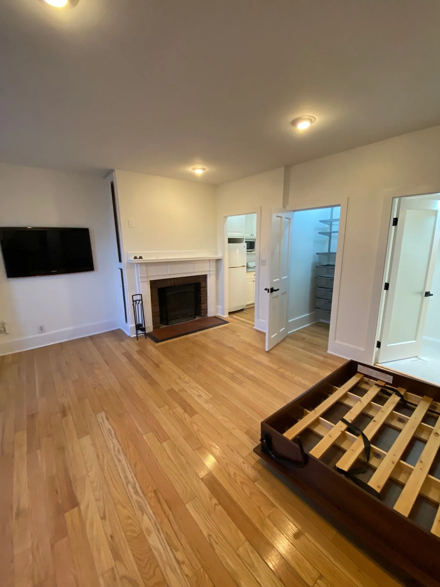Studio bed, 1 bath apartment for rent at 458 Beacon St Unit 1, Back Bay — photo 3 of 22