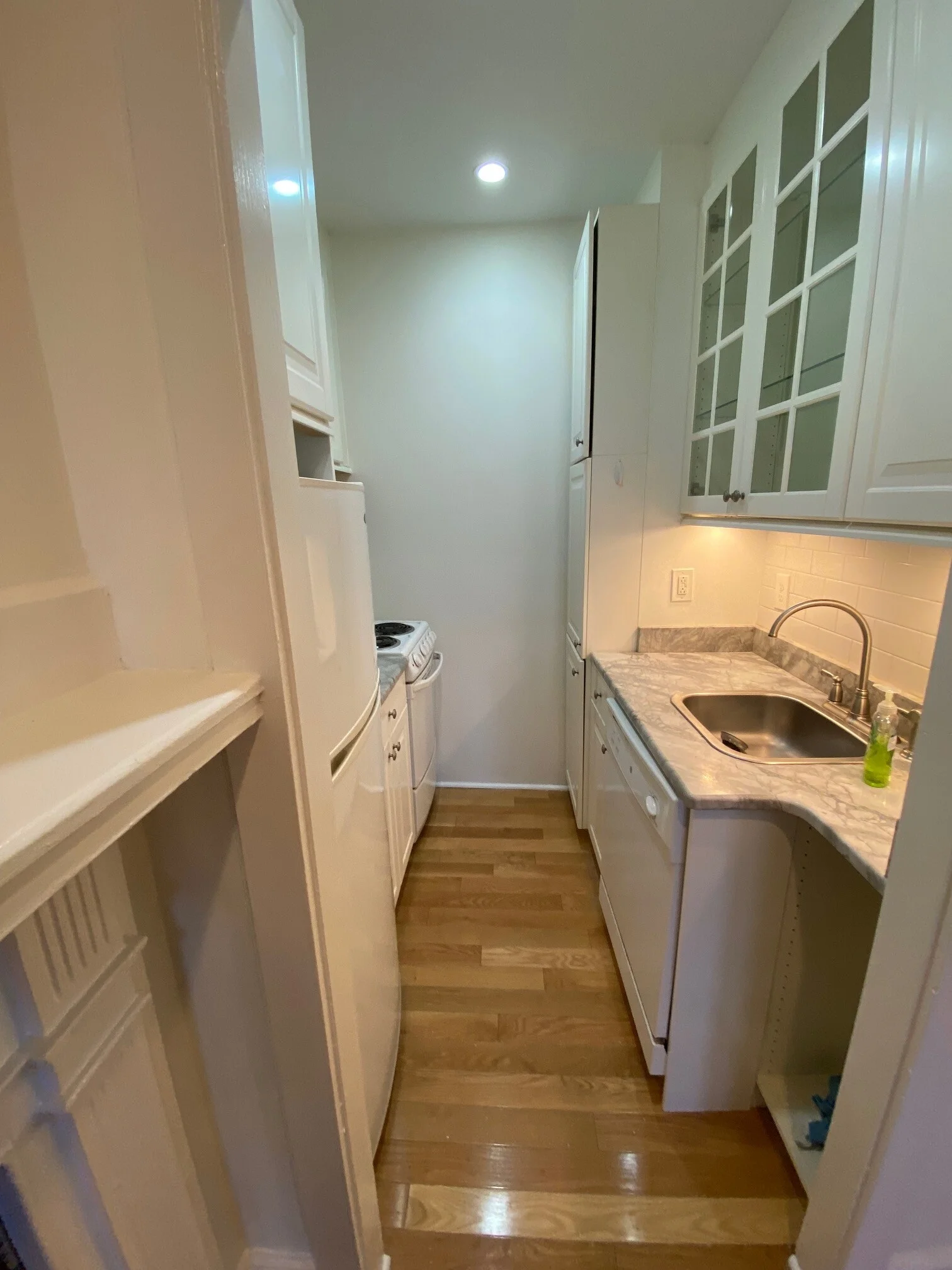 Studio bed, 1 bath apartment for rent at 458 Beacon St Unit 1, Back Bay — photo 6 of 22