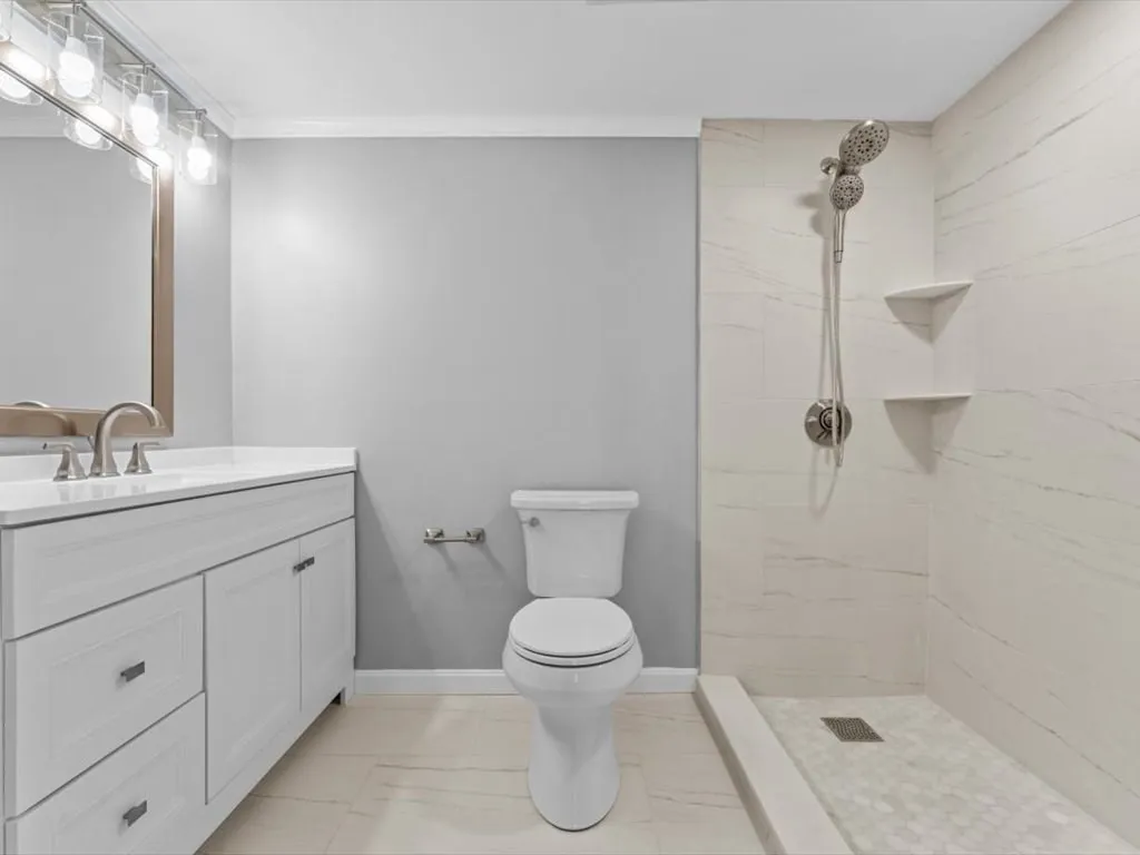 2 bed, 2 bath apartment for rent at 458 Beacon St Unit 6, Back Bay — photo 9 of 16