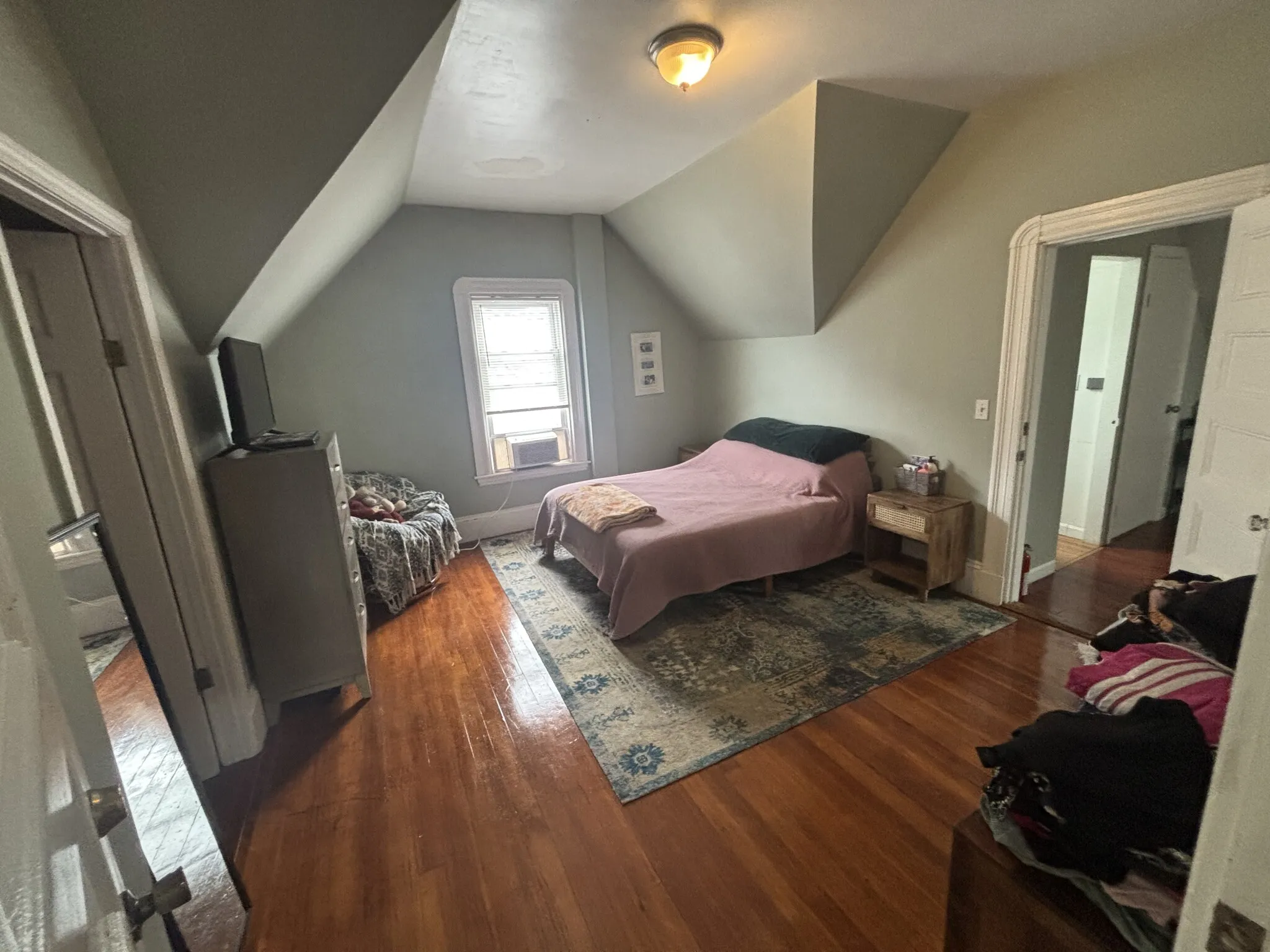 1 bed, 1 bath apartment for rent at 458 Broadway Unit 3, Magoun Square — photo 3 of 8