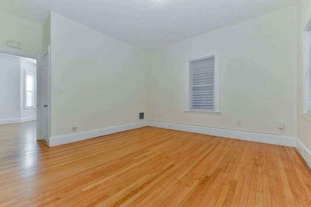 3 bed, 2 bath apartment for rent at 458 E 7th Unit 1, South Boston — photo 7 of 17