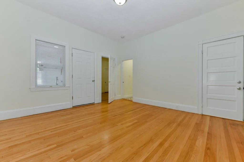 3 bed, 2 bath apartment for rent at 458 E 7th Unit 1, South Boston — photo 8 of 17